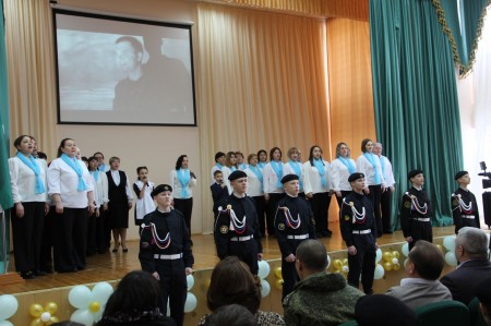 Герой России Расим Баксиков провел Урок мужества для камполянских школьников копия